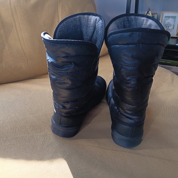 Northface black snow boots mid length - Picture 2 of 4